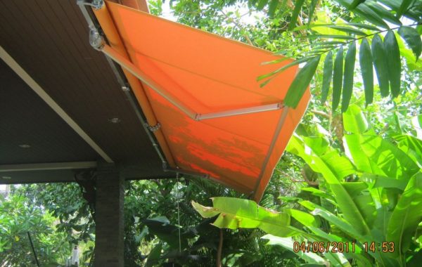 Awning – Retractable