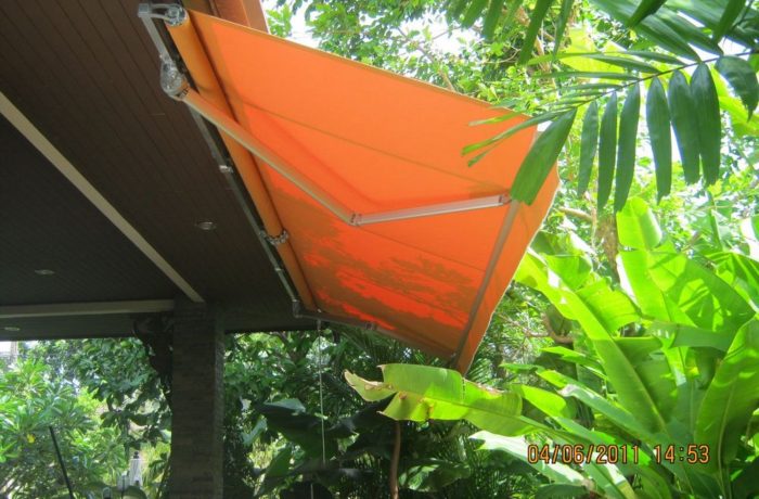 Awning – Retractable